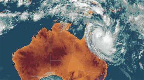 cyclone qld today